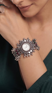 Silver Plated Trendy Bracelet Watch With Fancy Gungroo