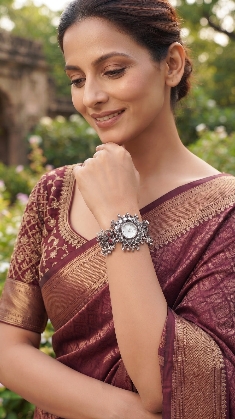 Silver Plated Trendy Bracelet Watch With Fancy Gungroo
