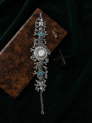 Silver Plated Trendy Bracelet Watch With Fancy Gungroo