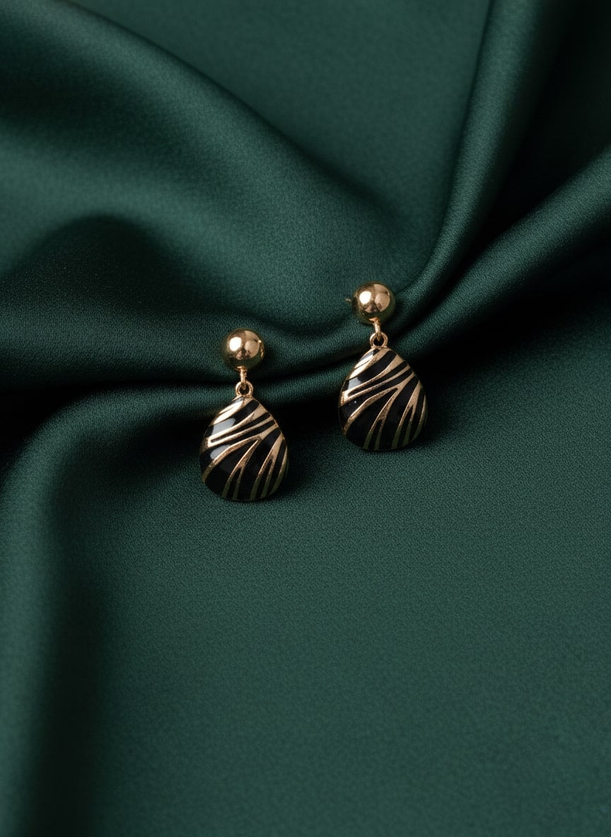 Golden With Black Unique Earring