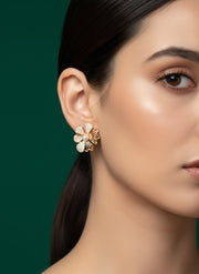 Unique AD Stones With Beautiful Pearl Studs