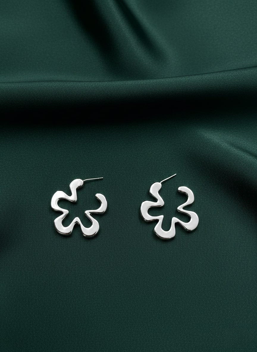 Silver Plated Flower Shaped Earrings