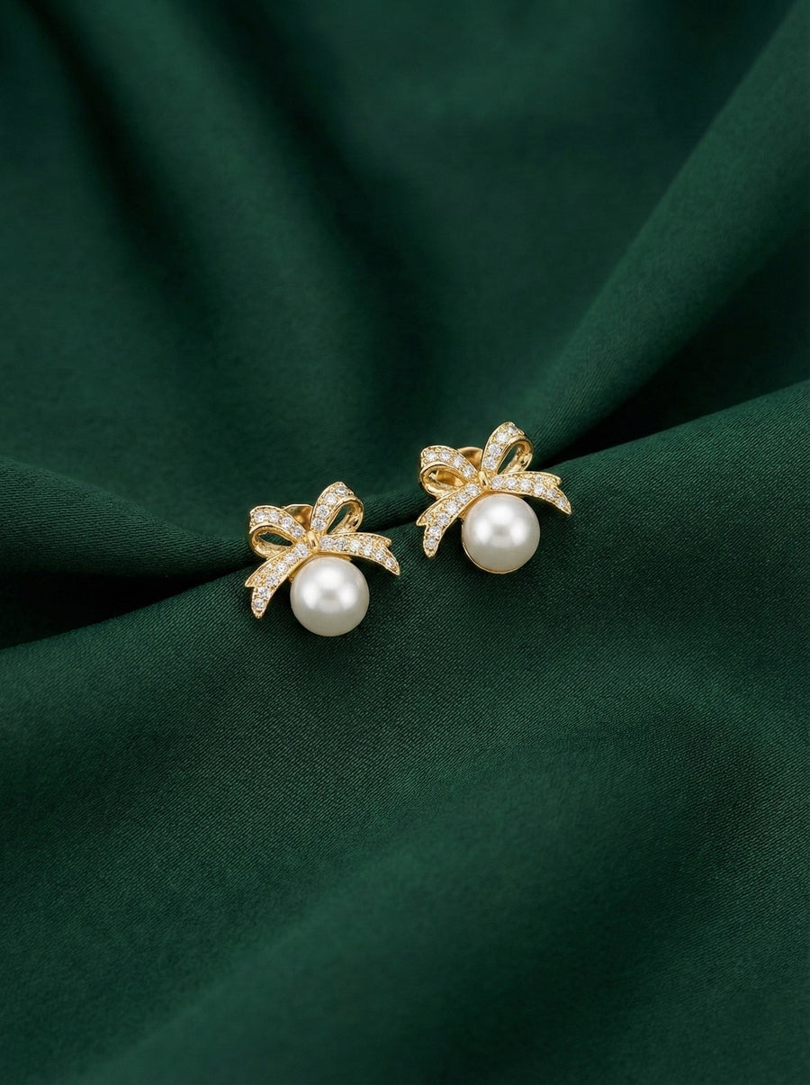 Beautiful Pearl With Bow Designer Studs