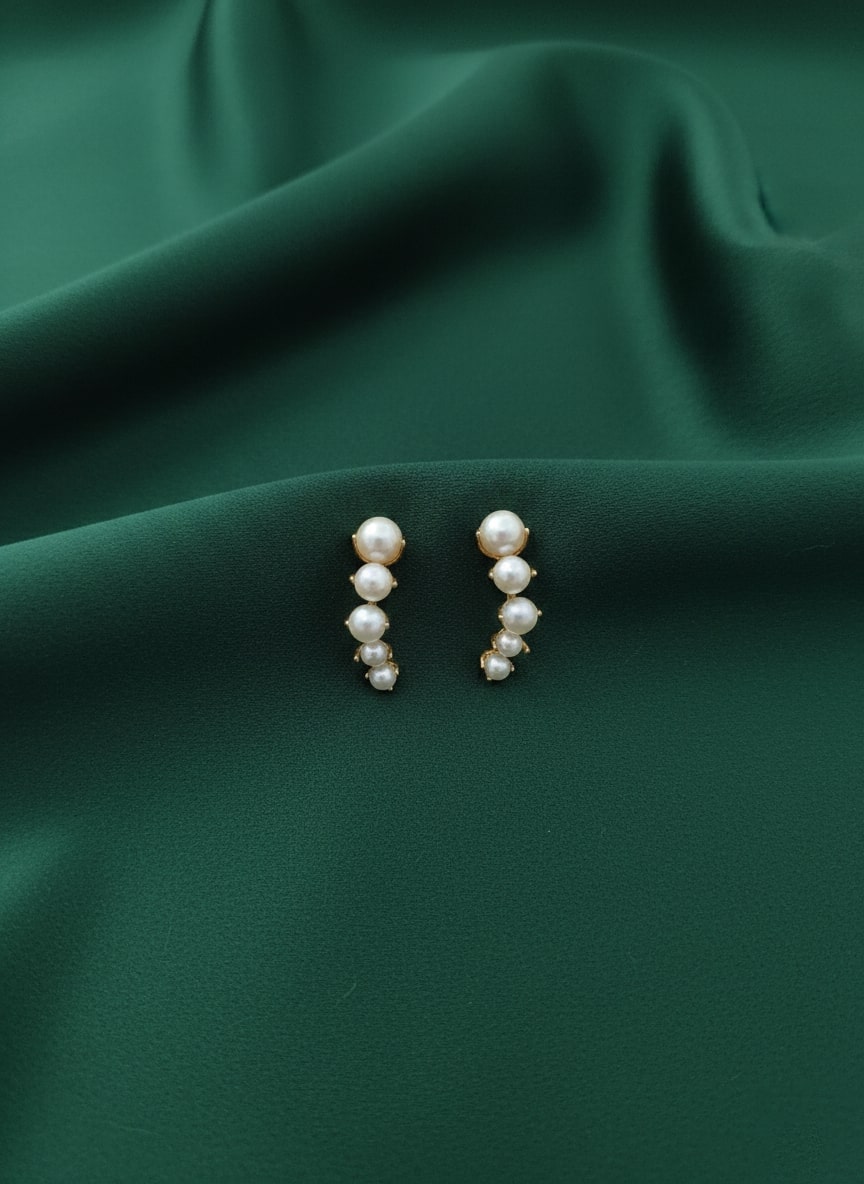 Beautiful Pearl Drop Earring