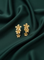 Unique Flower Design Drop Earring