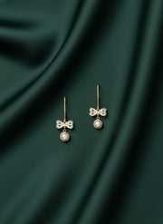 Beautiful Bow With Pearl Hoop