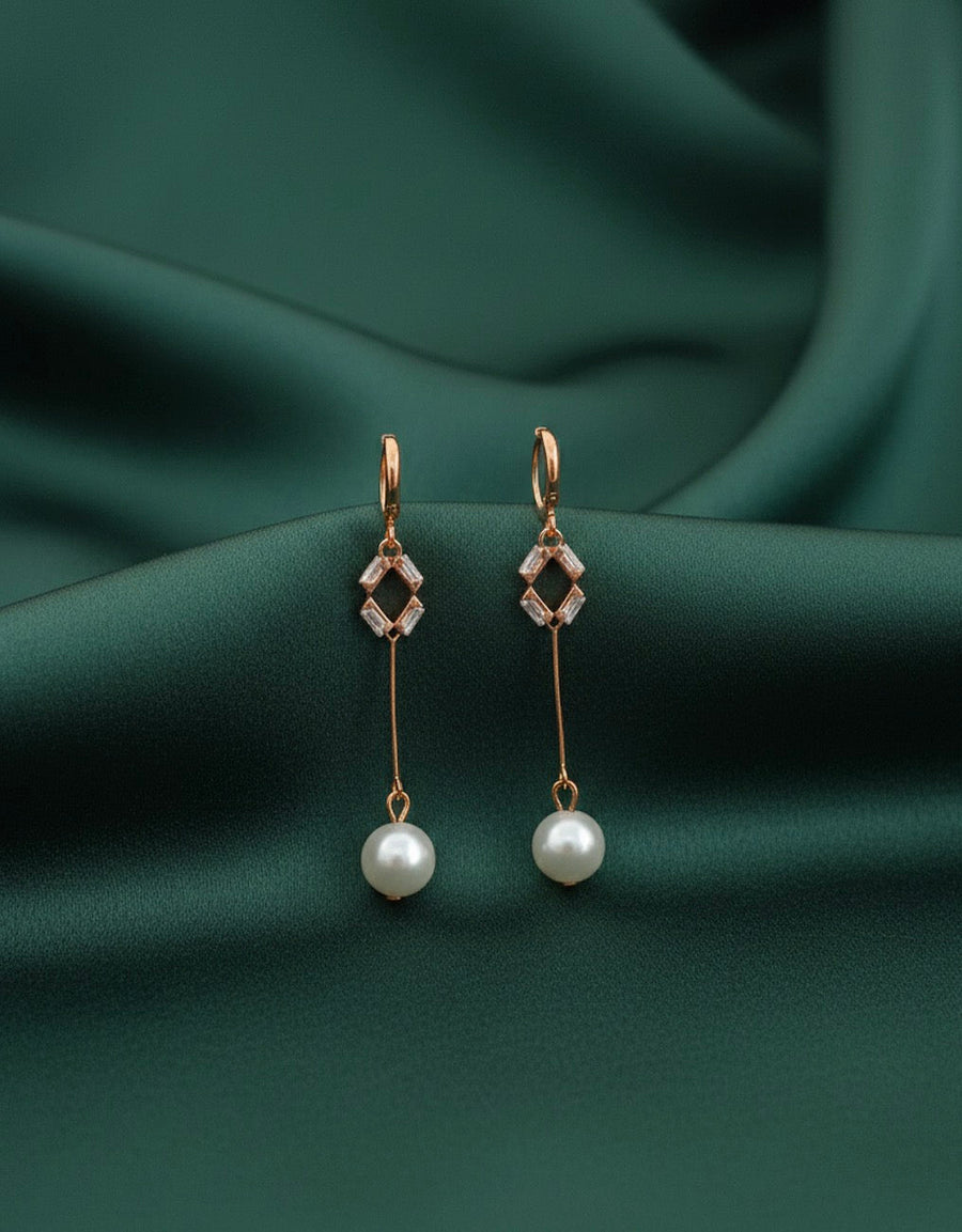 Korean-style fancy Pearls earrings