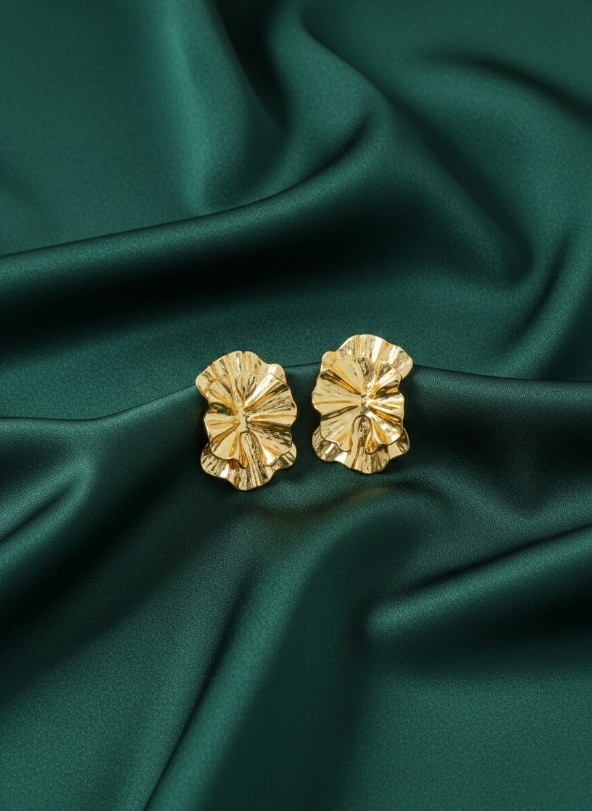 Contemporary Style Flower Pattern Earrings