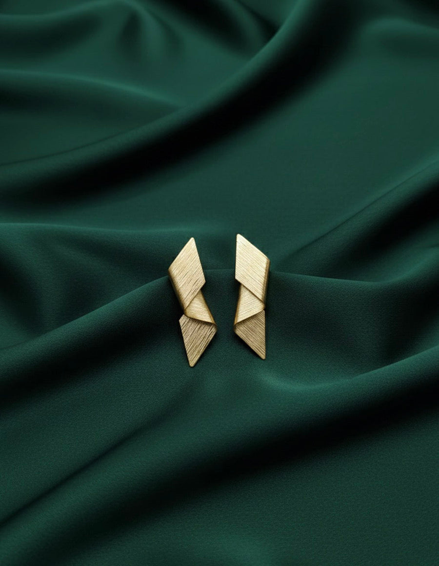 Women Gold Plated Contemporary Earing