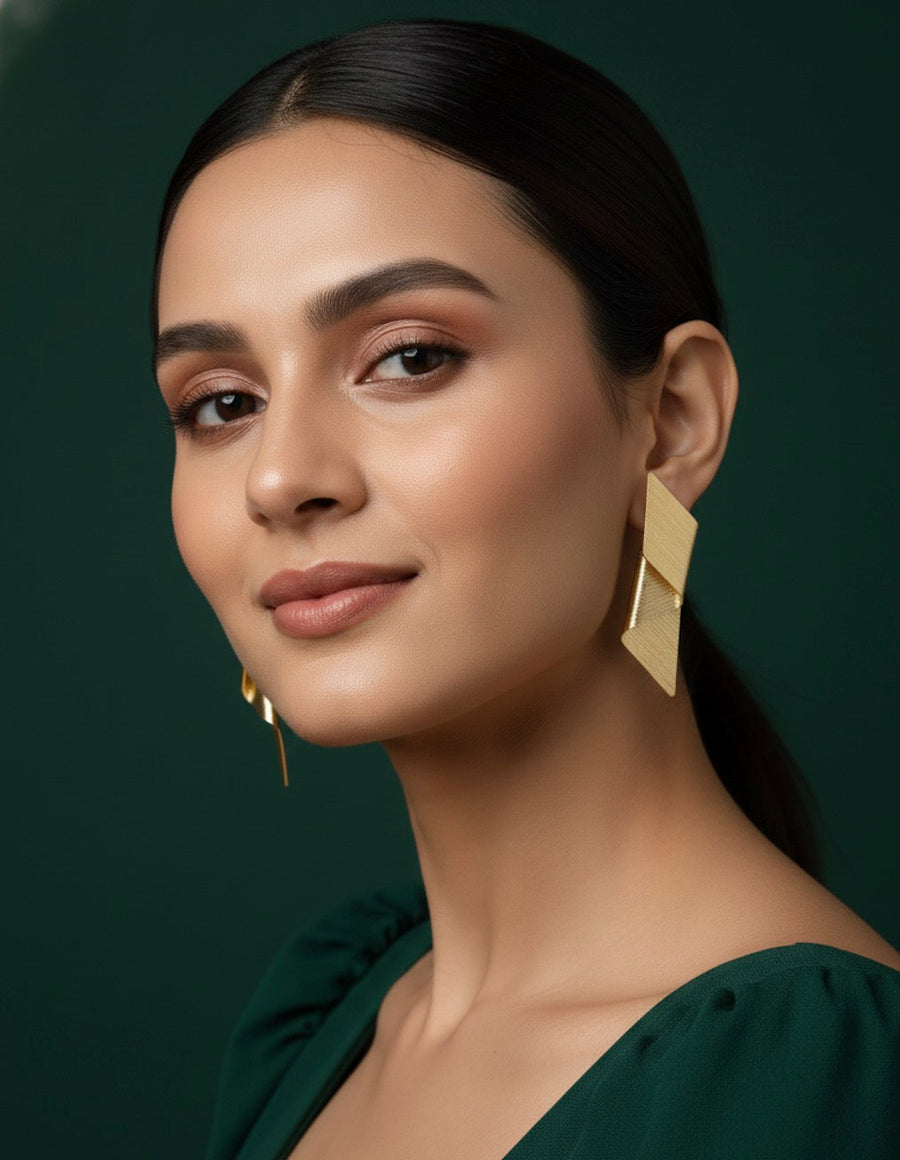 Women Gold Plated Contemporary Earing