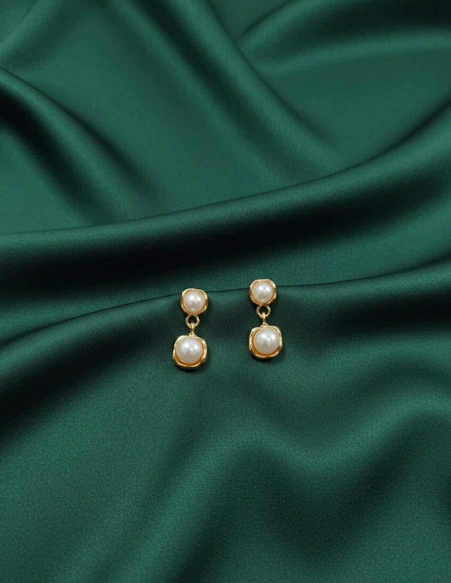 Women White Pearl Drops