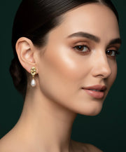 Beautiful Pearl Drop Earring