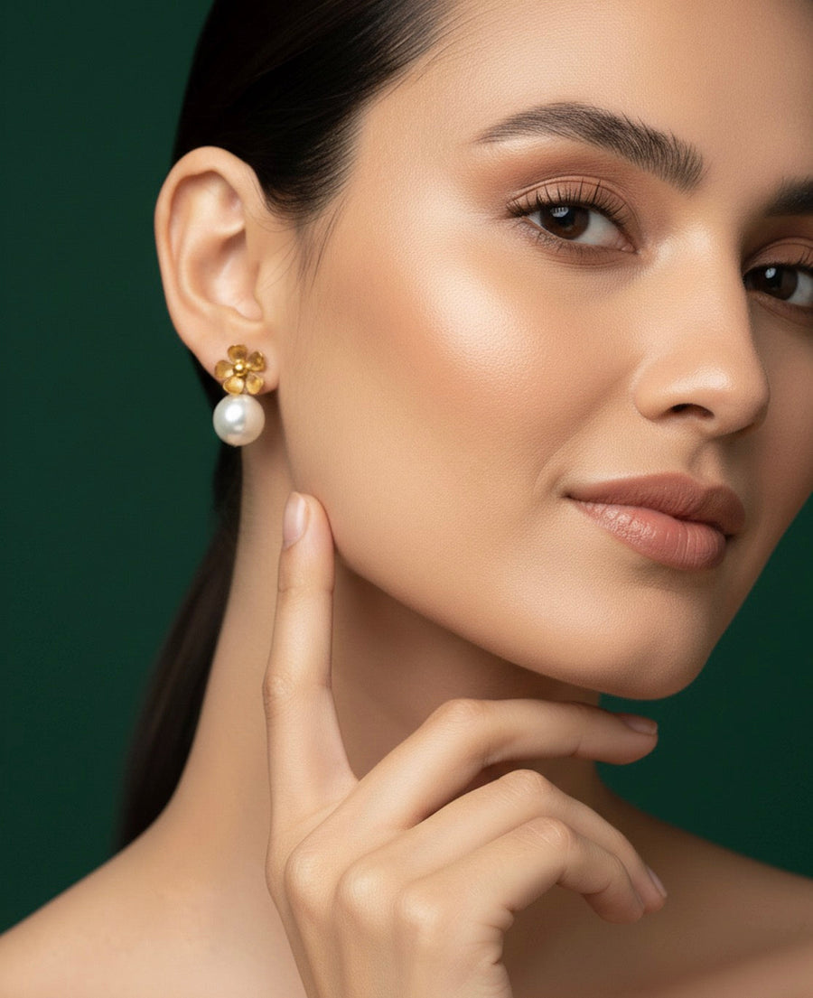 Beautiful Pearl Drop Earring