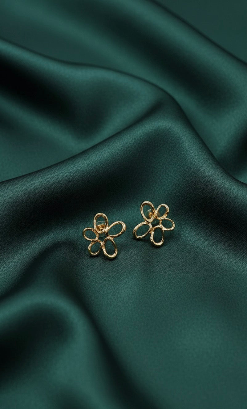 Fancy Stylish Flower Studs