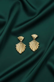 Trendy Sea Shell Design Earrings