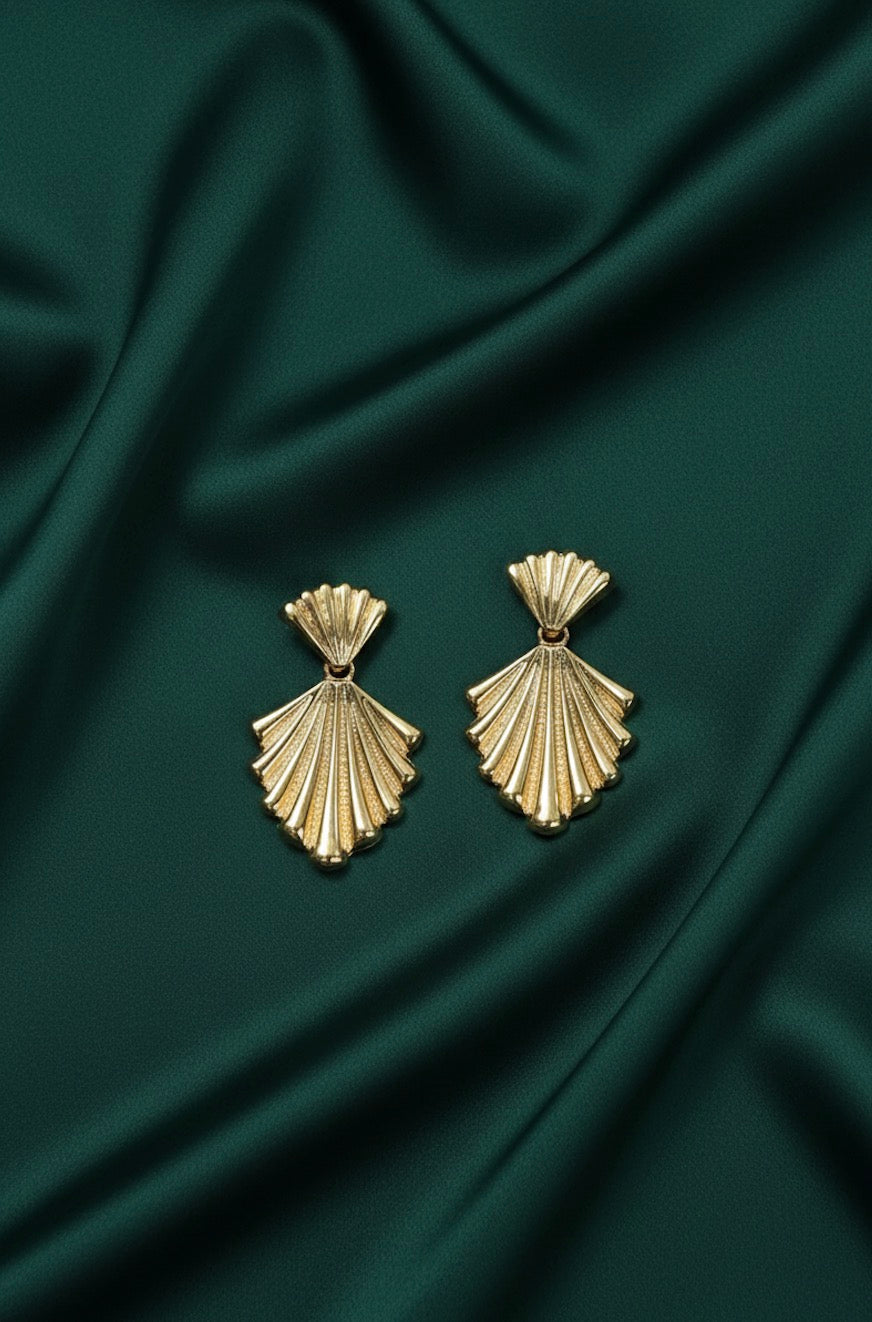 Trendy Sea Shell Design Earrings