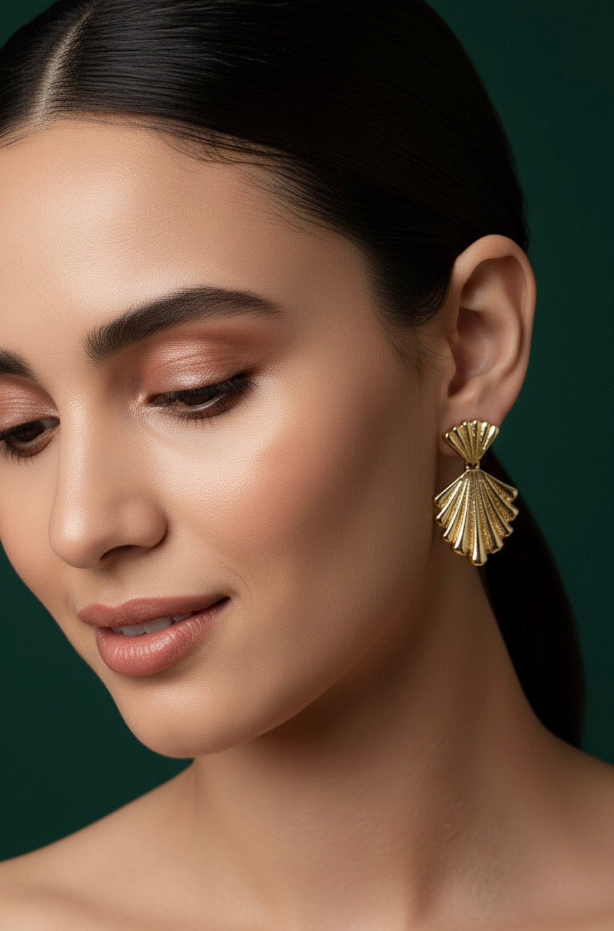 Trendy Sea Shell Design Earrings