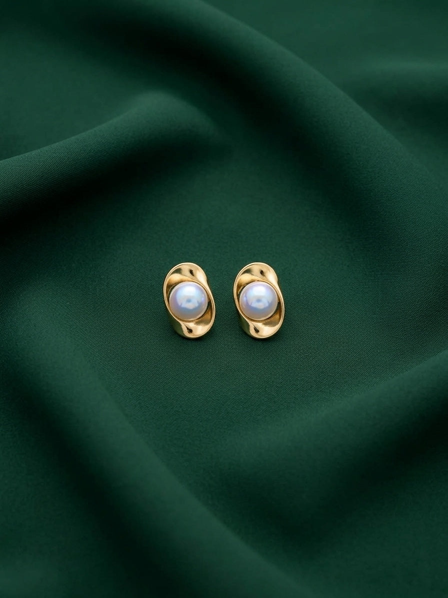 Gold Plated Pearl Mini Studs