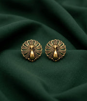 Gold pleated Studs