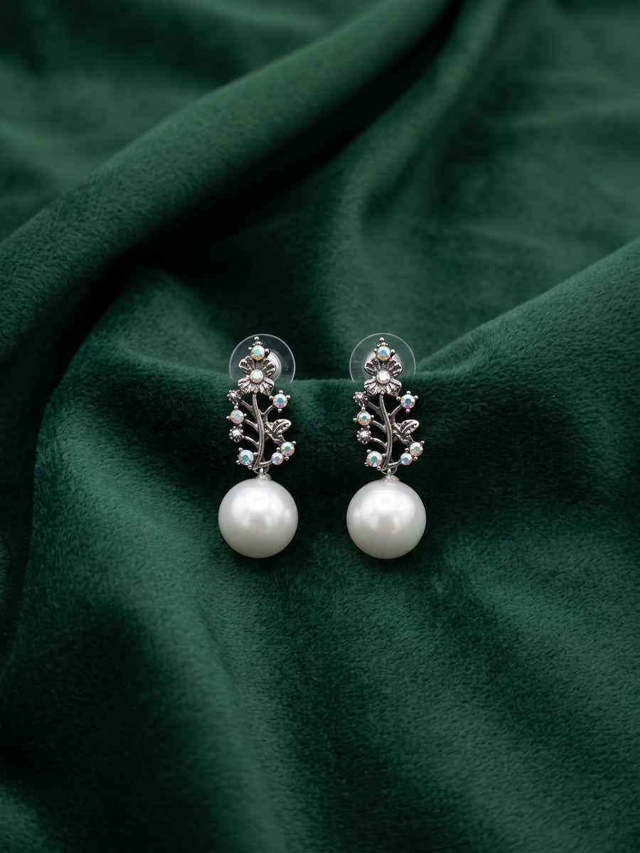 Silver Plated Diamond With Pearls Earrings