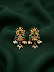 Women Gold-Toned Ethnic Style Pearls & Beaded Earrings