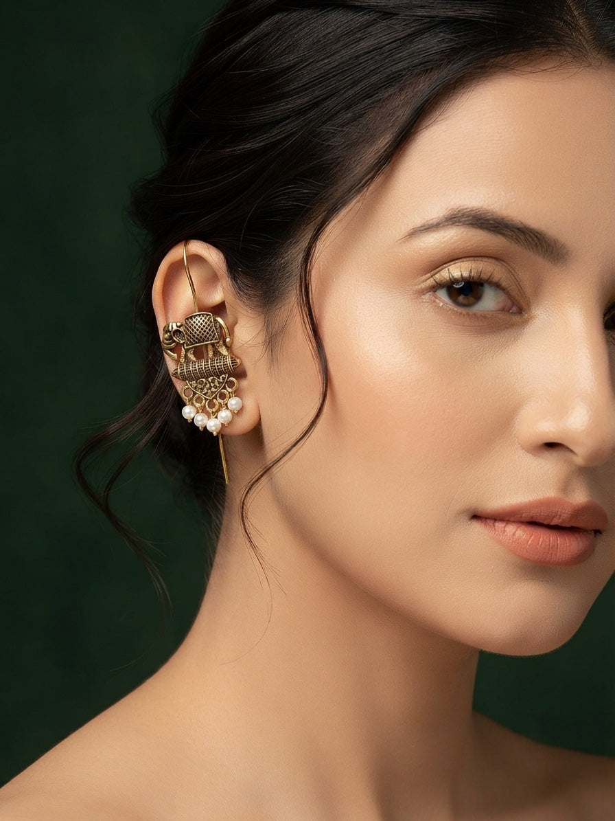 Gold-Toned Elephan Motthif Ear Cuff Earring