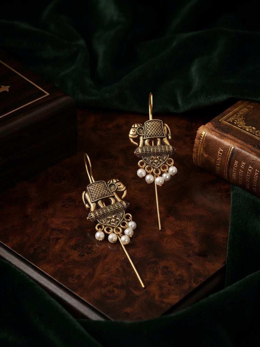 Gold-Toned Elephan Motthif Ear Cuff Earring