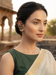 Gold-Toned Elephan Motthif Ear Cuff Earring