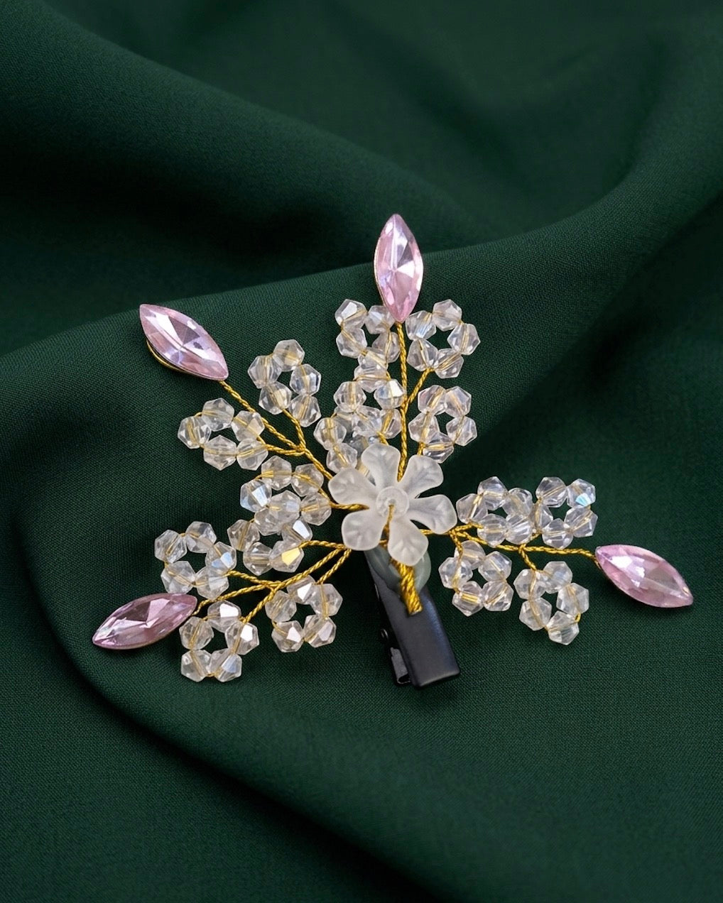 Stylish Korean Pearl and Crystal Partywear Clip