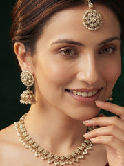Women Gold Plated Kundan Beaded Jewellery Set With Mang Tika