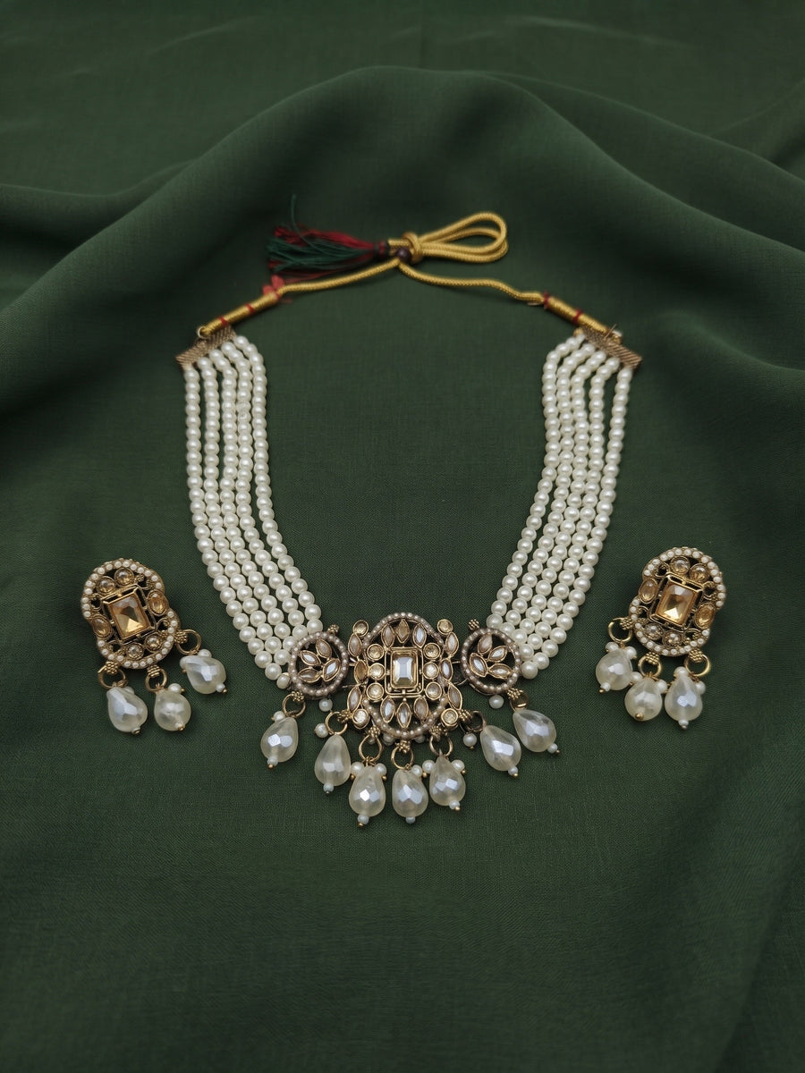 Women Gold Plated Pearls Choker Jewellery Set