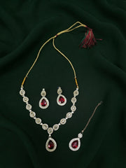 Women Silver Plated Kundan Beaded Jewellery Set With Mang Tikka