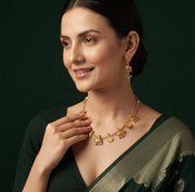 Women Gold Plated Traditional Jewellery Set