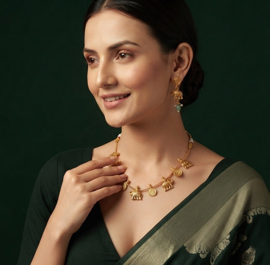 Women Gold Plated Traditional Jewellery Set