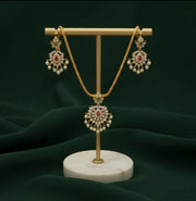 Gold-Toned Minimal Necklace with Earrings Jewellery Set