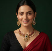 Women Gold Plated Kundan Beaded Jewellery Set