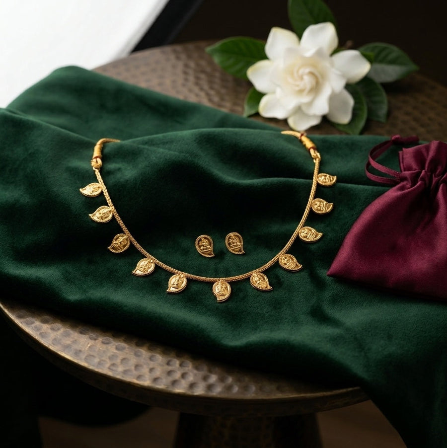 Women Gold Plated Traditional Jewellery Set