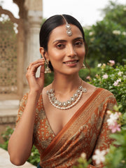 Women Gold Plated Kundan Beaded Jewellery Set