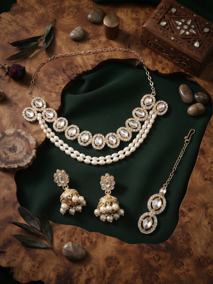 Women Gold Plated Kundan Beaded Jewellery Set
