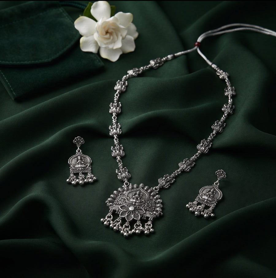 Women Silver Plated Oxidised Jewellery Set