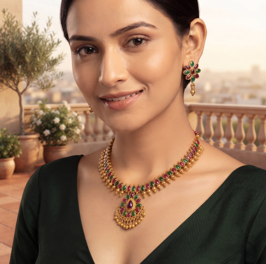 Women Gold Plated Kundan Beaded Jewellery Set