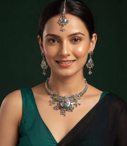 Women Silver Plated Stone Beaded Oxidised Jewellery Set With Mang Tikka