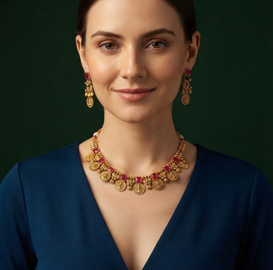 Women Gold Plated Traditional Jewellery Set