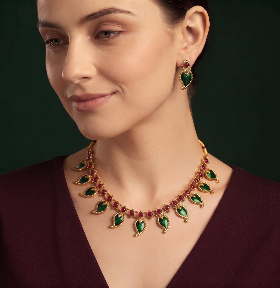 Women Gold Plated Green Stone Beaded Jewellery Set