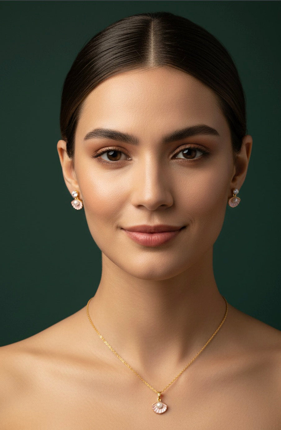 Elegant Sea Shell Pearl Pendant Chain With Earrings