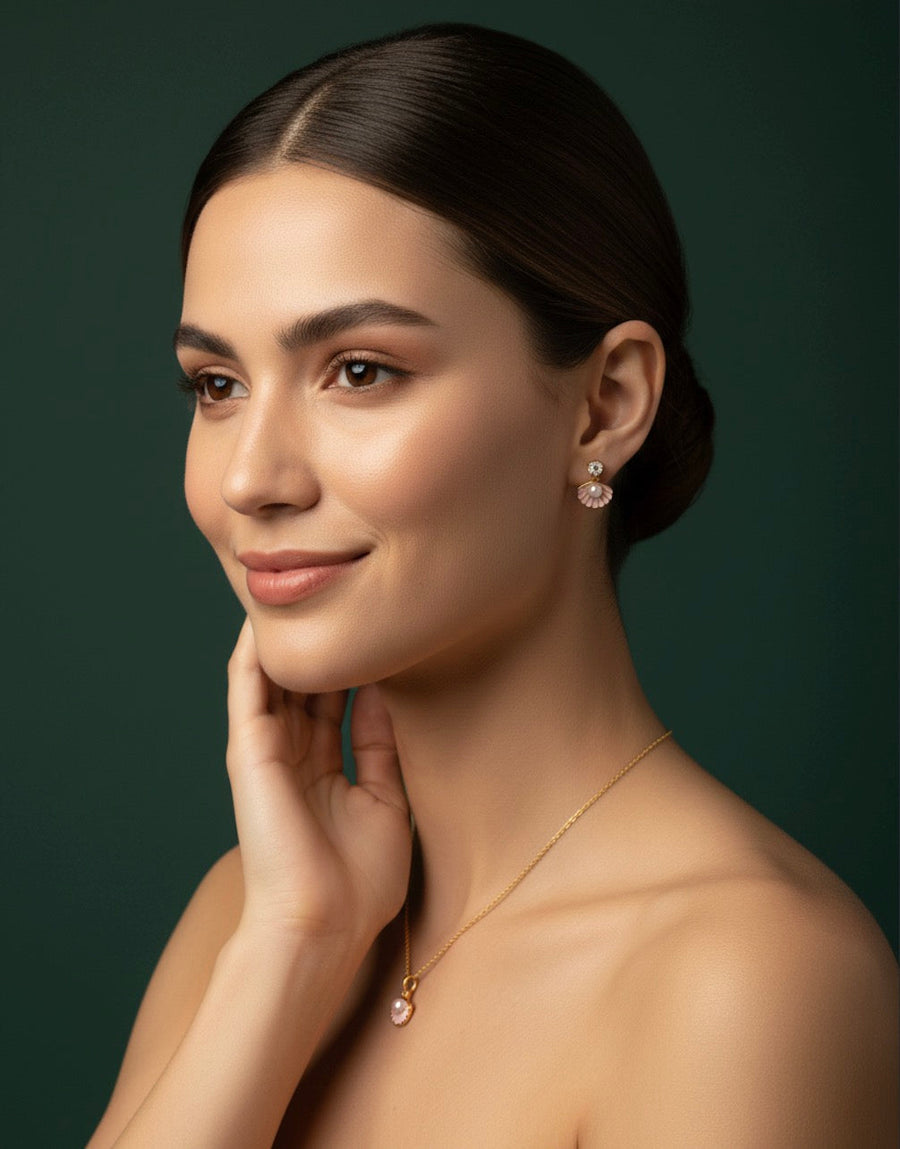 Elegant Sea Shell Pearl Pendant Chain With Earrings