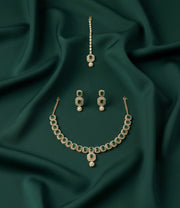 Emerald Kundan Necklace With Earings & Mang Tika