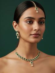 Emerald Kundan Necklace With Earings & Mang Tika