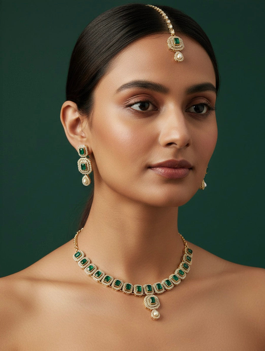 Emerald Kundan Necklace With Earings & Mang Tika