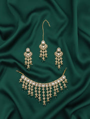 Trendy Kundan Necklace With Earings & Mang Tika
